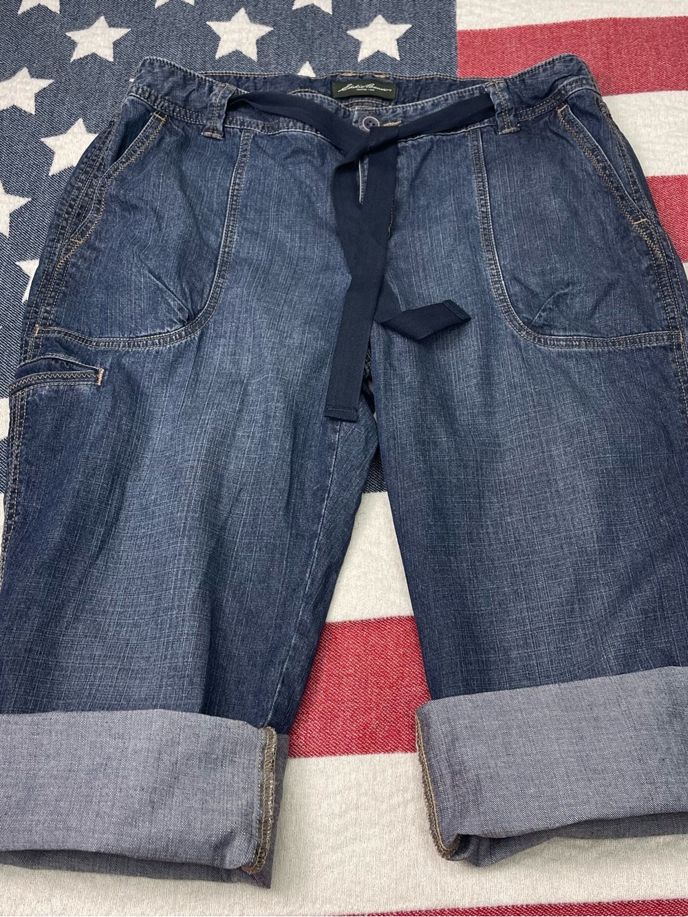 Eddie Bauer Women's Denim Capri Jeans Dark Wash Relaxed Cuffed Blue Size 12